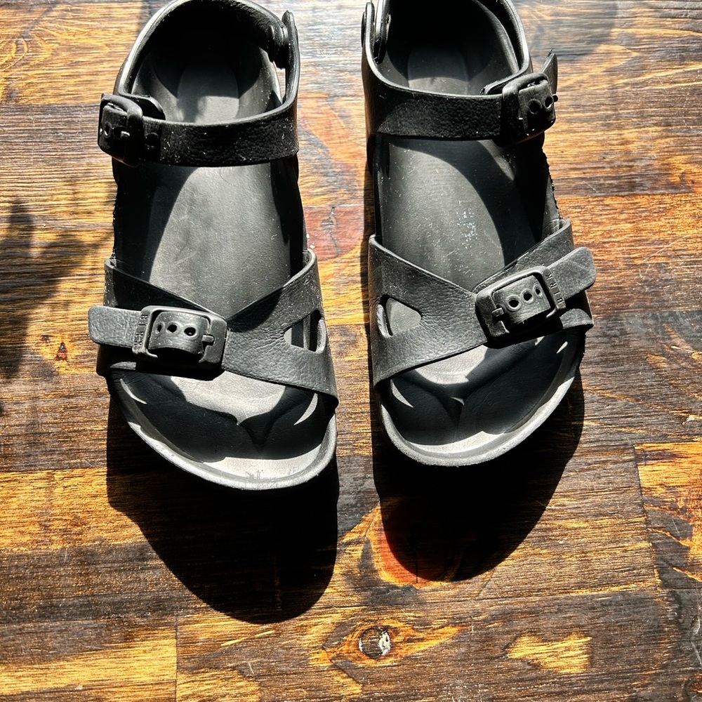 Youth birks size 30 I would say 12 -12 1/2